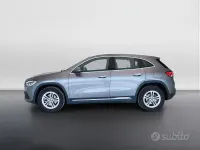 Usata Mercedes GLA200 150 CV (110 kW) 2023 Grigio SUV