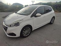 Usata Peugeot 208 95 CV (69 kW) 2018 Bianco Utilitaria
