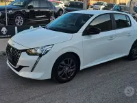Usata Peugeot 208 Allure 75 CV (55 kW) 2023 Bianco Utilitaria