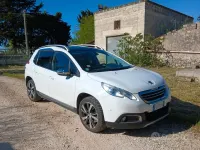 Usata Peugeot 2008 Allure 99 CV (72 kW) 2016 Bianco SUV
