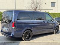 Usata Mercedes V220 Avantgarde 163 CV (119 kW) 2025 Sodalithblau metallizzato Monovolume