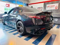 Nuova Alfa Romeo Giulia Quadrifoglio 519 CV (381 kW) 2025 Nero vulcano Berlina