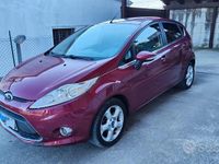 Usata Ford Fiesta Titanium 82 CV (60 kW) 2008 Lilla Utilitaria