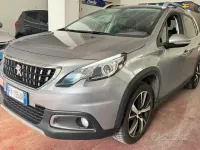 Usata Peugeot 2008 S 120 CV (88 kW) 2017 Grigio SUV