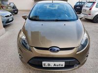 Usata Ford Fiesta Titanium 70 CV (51 kW) 2011 Giallo Utilitaria