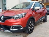Usata Renault Captur 90 CV (66 kW) 2015 Rosso SUV