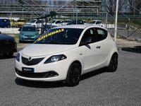 Usata Lancia Ypsilon Silver 69 CV (50 kW) 2022 Beige Utilitaria