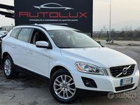 Usata Volvo XC60 Kinetic 279 CV (205 kW) 2010 Bianco SUV