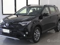 Usata Toyota RAV4 Hybrid Business Edition 145 CV (106 kW) 2017 Blu SUV
