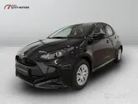 Ny Toyota Yaris Hybrid Active 116 HK (85 kW) 2026 Svart Sedan