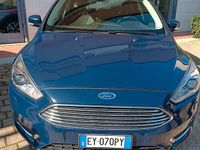 Usata Ford Focus Titanium 125 CV (91 kW) 2015 Blu Berlina
