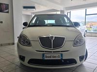 Usata Lancia Ypsilon Platinum 75 CV (55 kW) 2011 Bianco Utilitaria