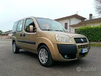 Usata Fiat Doblò 105 CV (77 kW) 2006 Giallo Monovolume