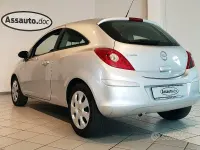 Usata Opel Corsa 80 CV (58 kW) 2012 Utilitaria