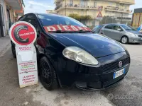 Usata Fiat Grande Punto 90 CV (66 kW) 2006 Nero Utilitaria