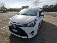 Usata Toyota Yaris Active 69 CV (50 kW) 2015 Bianco Utilitaria