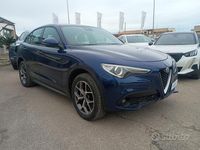 Usata Alfa Romeo Stelvio Executive 210 CV (154 kW) 2018 Blu SUV