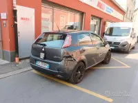 Usata Fiat Grande Punto 65 CV (47 kW) 2009 Grigio Utilitaria