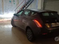 Usata Lancia Delta 120 CV (88 kW) 2009 Grigio Utilitaria