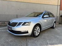 Usata Skoda Octavia Executive 116 CV (85 kW) 2019 Grigio Station wagon