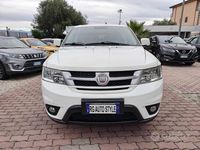 Käytetty Fiat Freemont 140 HP (102 kW) 2012 Valkoinen Katumaasturi