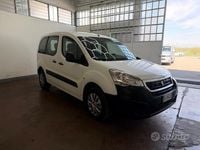 Usata Peugeot Partner Tepee Access 74 CV (54 kW) 2017 Bianco Monovolume