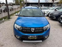 Usata Dacia Sandero Stepway 90 CV (66 kW) 2018 Blu Berlina