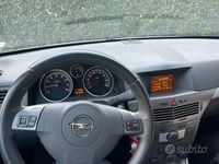 Usata Opel Astra 2006 Grigio Berlina