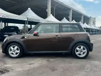Usata Mini One D 90 CV (66 kW) 2012 Marrone Utilitaria
