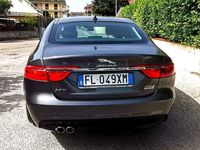 Usata Jaguar XF Business Edition 179 CV (131 kW) 2017 Argento Berlina