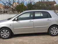 Usata Toyota Corolla 90 CV (66 kW) 2003 Grigio Utilitaria