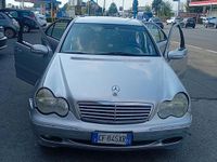 Usata Mercedes 220 2003 Grigio Berlina