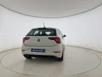 Usata VW Polo Life 95 CV (69 kW) 2023 Ascot grey Utilitaria