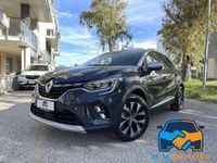 Usata Renault Captur Techno 143 CV (105 kW) 2022 Blu SUV