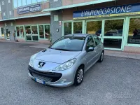 Usata Peugeot 206 60 CV (44 kW) 2011 Utilitaria