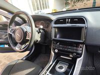 Usata Jaguar XE R-Sport 241 CV (177 kW) 2018 Blu Berlina
