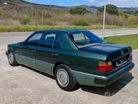Usata Mercedes 190 136 CV (100 kW) 1989 Verde Berlina