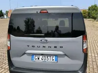 Usata Ford Tourneo Courier Active 125 CV (91 kW) 2024 Grigio Monovolume