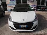 Usata Peugeot 208 GT-line 100 CV (73 kW) 2018 Bianco Utilitaria