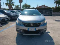 Usata Peugeot 2008 Active 99 CV (72 kW) 2017 Grigio SUV