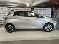 Usata Renault Zoe Intens 100 kW (136 CV) 2021 Grigio chiaro Utilitaria