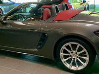 Usata Porsche 718 299 CV (219 kW) 2022 Grigio Cabrio