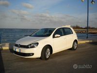 Usata VW Golf VI 102 CV (75 kW) 2012 Bianco Utilitaria