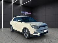 Usata Ssangyong (KGM) Tivoli 115 CV (84 kW) 2016 Bianco SUV