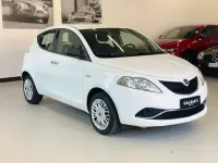 Usata Lancia Ypsilon Silver 69 CV (50 kW) 2016 Bianco Utilitaria