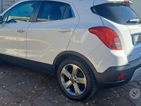 Usata Opel Mokka Cosmo 116 CV (85 kW) 2014 Bianco SUV
