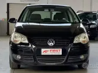 Begagnad VW Polo Trendline 69 HK (50 kW) 2007 Svart Halvkombi