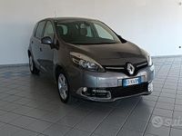 Usata Renault Scénic III 110 CV (80 kW) 2013 Giallo Monovolume