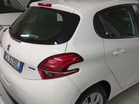 Usata Peugeot 208 92 CV (67 kW) 2016 Bianco Utilitaria