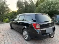 Usata Opel Astra 101 CV (74 kW) 2008 Nero Station wagon